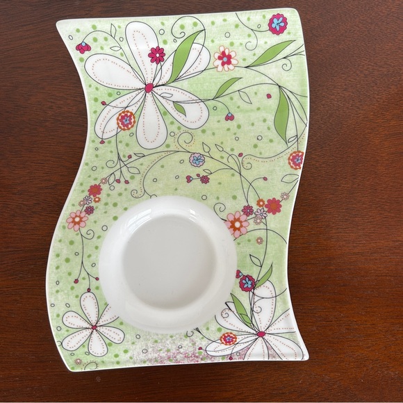 ✨Host Pick✨ TEAOPIA Tea Cup and Wave Plate Set Green and Purple Doodle Flower - Picture 6 of 9